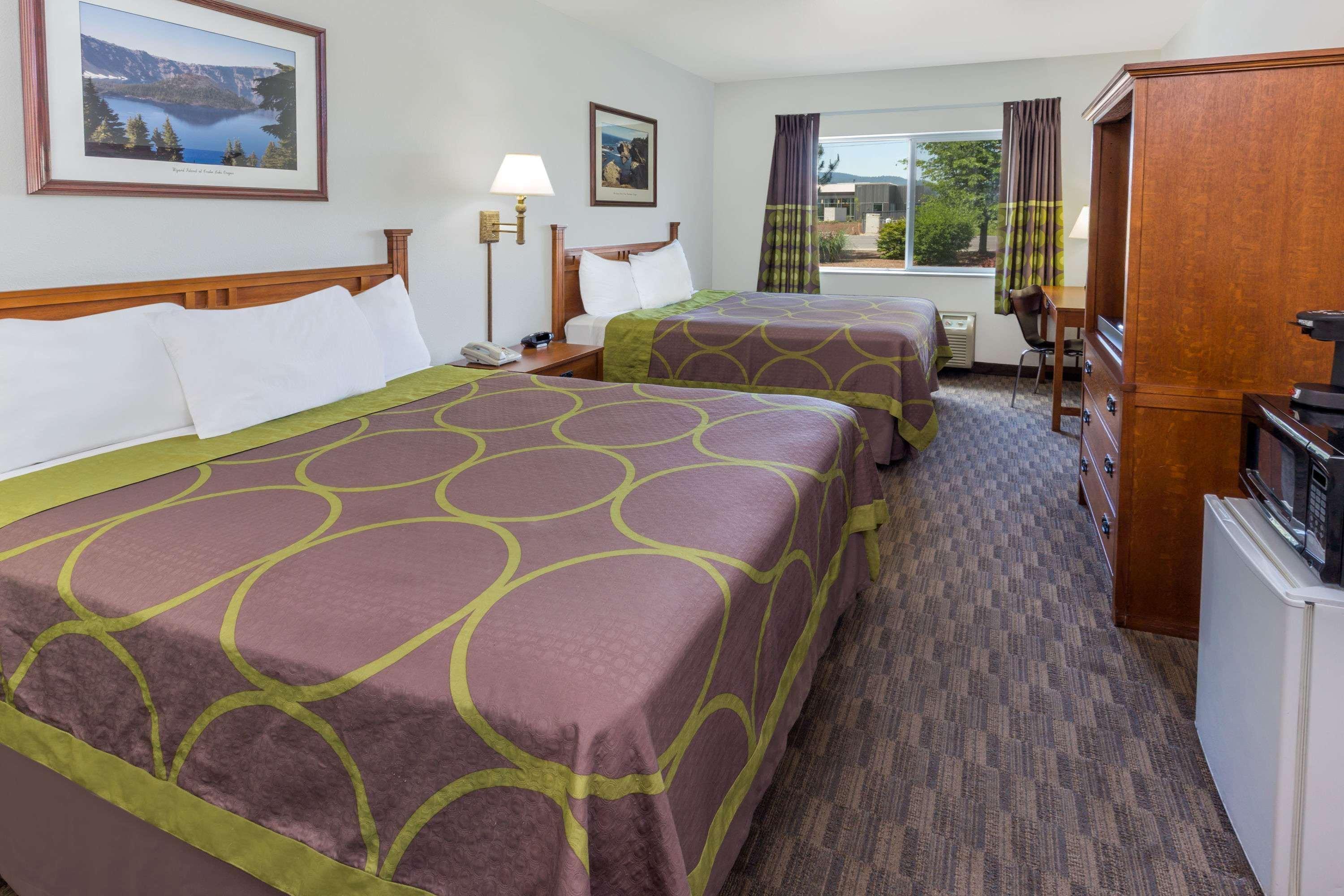 Super 8 By Wyndham Pt Medford Central Point