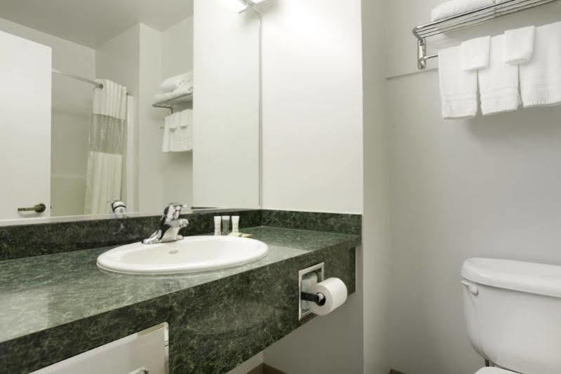Super 8 By Wyndham Pt Medford