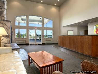 Super 8 By Wyndham Pt Medford Motel 2*